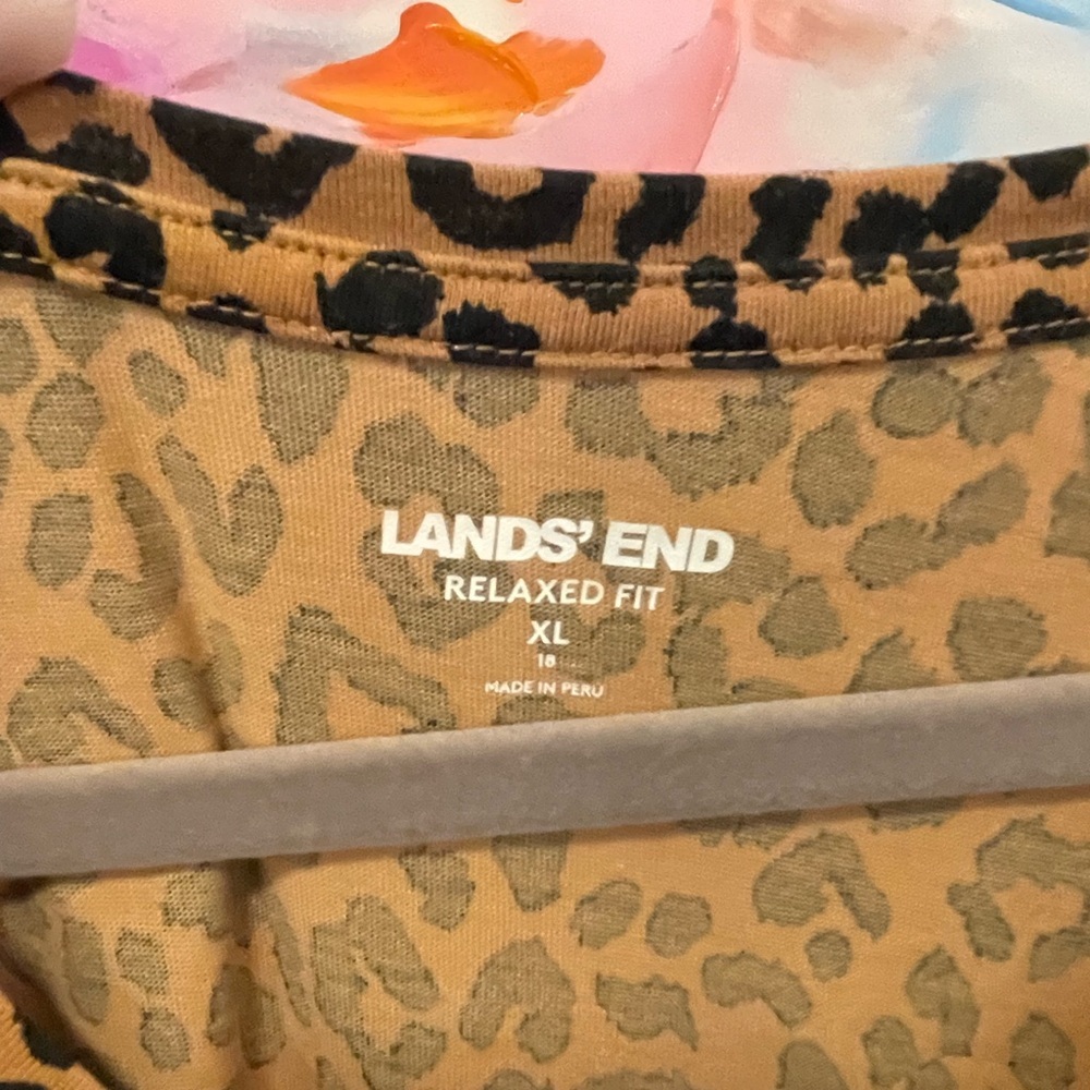 Lands' End‎ Leopard Print Long Sleeve Top - Picture 2 of 7